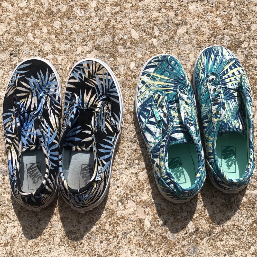 2 Pairs Girls Vans Tropical print